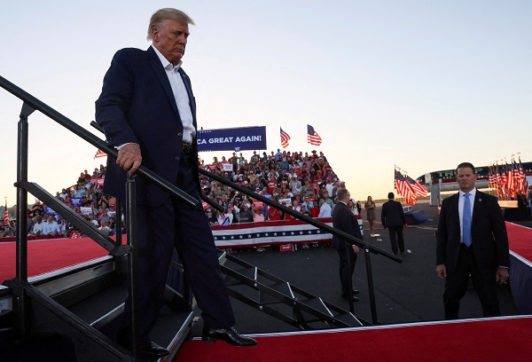 Trump to Fly to New York for Court Surrender Amid Tight Security Trump to Fly to New York for Court Surrender Amid Tight Security