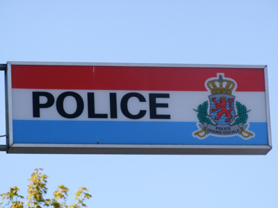 police-sign-3788-400