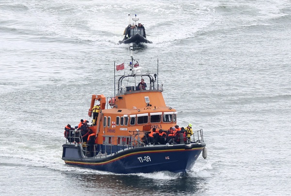 Migrants Drown in English Channel Hours After UK Passes Rwanda Policy