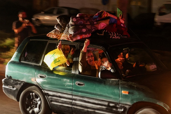 Israel, Lebanon Begin Ceasefire, Trump Says Iran May Meet US over Weekend