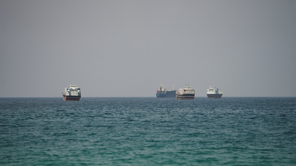 Iran-Backed Houthis Hit Saudi Energy Facilities, Wound Dozens, Oil Rises